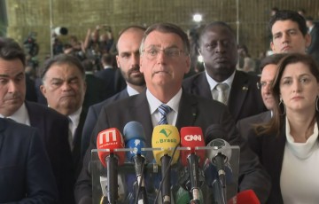 Em 1º pronunciamento após a eleição, Bolsonaro afirma que: “Os atuais movimentos populares são fruto da indignação e sentimento de injustiça”