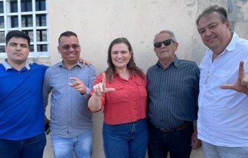 Sebá garante apoio de ex-prefeito de Carnaíba e de dois vereadores 
