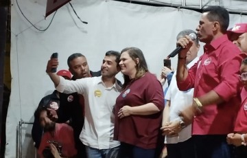 Claudiano Filho chama Marília Arraes de “futura governadora”