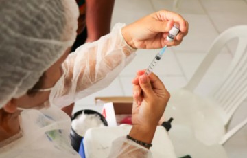 Prefeitura do Recife leva vacinação itinerante contra covid-19 para 13 locais nesta semana