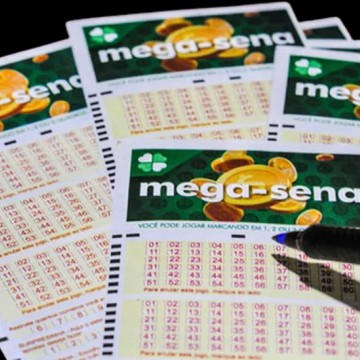 Mega-Sena pode pagar prêmio de R$ 45 milhões neste sábado (18)