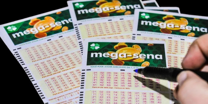 Para apostar na Mega Sena é necessário ter 18 anos ou mais; A aposta mínima custa R$4,50