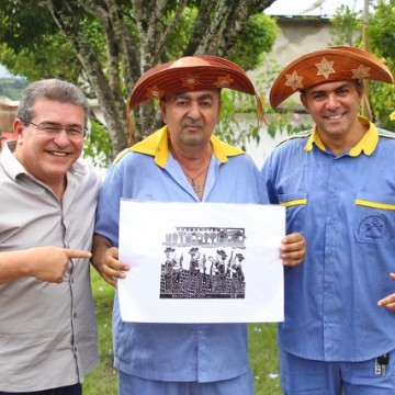 Luciano Duque recebe homenagem na Festa do Bacamarteiro de Bonito
