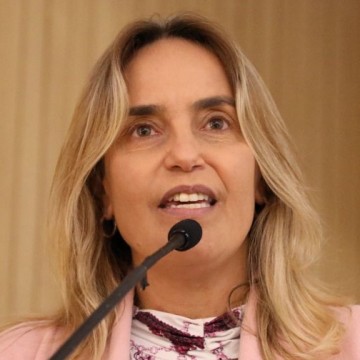 Alessandra Vieira quer reforço no combate ao feminicídio 