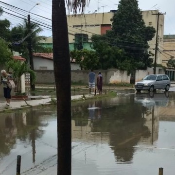 Prefeitura de Olinda oferece alimento e abrigo para famílias atingidas pela chuvas
