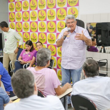 Em reunião com comerciantes do Recife, Guilherme Coelho defendeu a importância do associativismo para fortalecimento da área 