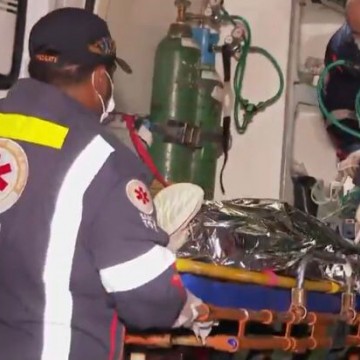 Mulher morre e homem fica ferido após queda de paramotor no Grande Recife 
