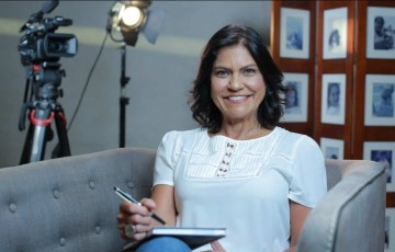 Mônica Silveira em ' Histórias de uma repórter de tv' 