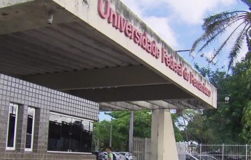 UFPE abre seleção para professor substituto com salários de até R$ 6 mil