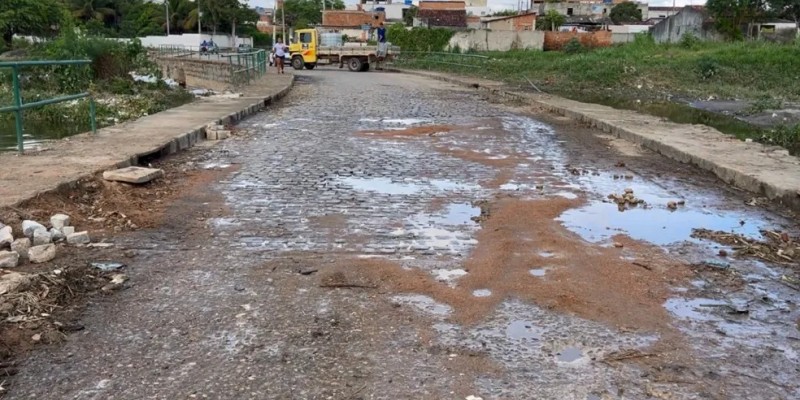 Prefeito de Caruaru anunciou obra após as chuvas registradas no município no último fim de semana.