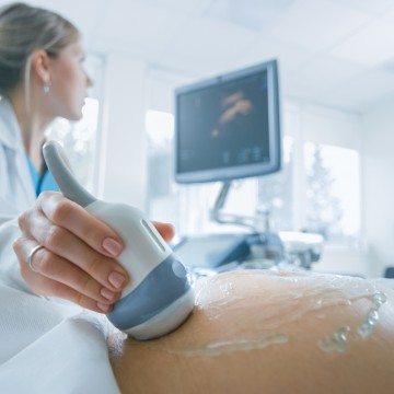 Gestantes não devem interromper os cuidados com o pré-natal por conta da pandemia 