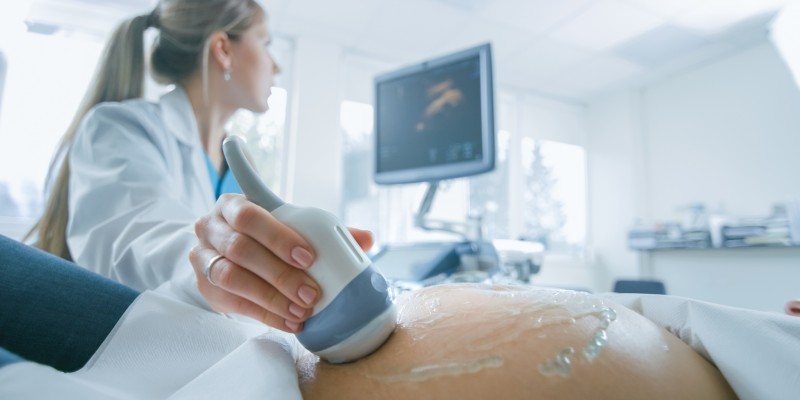 Obstetra destaca importância dos exames pela prevenção de doenças provenientes da gravidez 