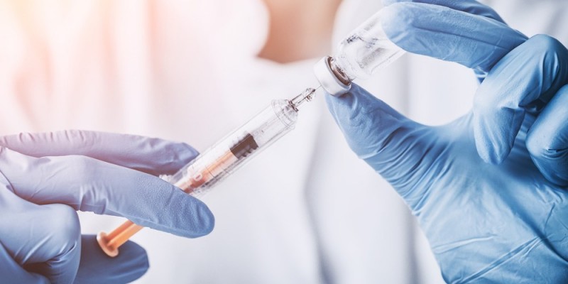 Além das doses, o município também recebeu seringas para a aplicação da vacina