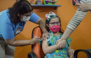 Recife abre vacinação contra covid-19 para crianças de 10 anos de idade