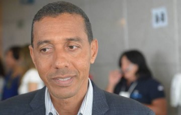 Ministério Público manda Lupércio exonerar todos os contratados e convocar servidores concursados em Olinda