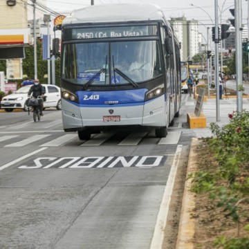 Trânsito na Avenida Conde da Boa Vista terá mudanças devido troca de placas da via