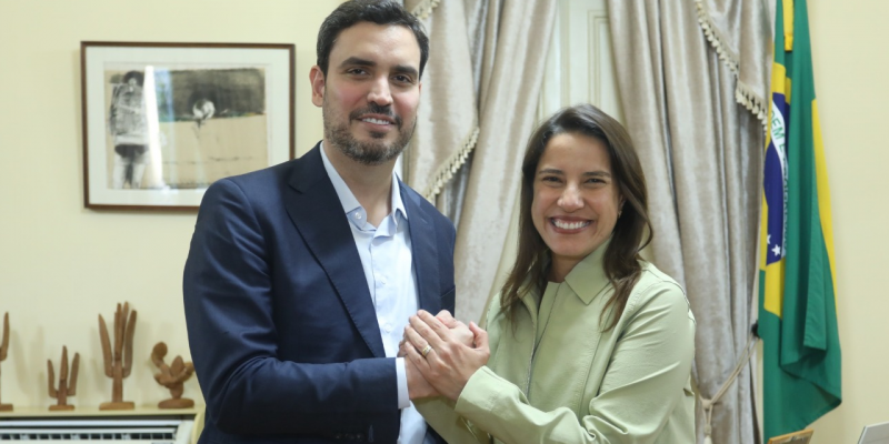 Raquel Lyra oficializa escolha de Armando Monteiro Bisneto como novo presidente de Suape O advogado foi apresentado ao Conselho de Administração do complexo portuário nesta quarta (16)