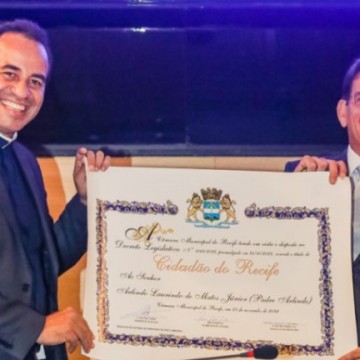 Padre Arlindo recebe Título de Cidadão do Recife 
