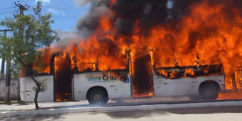 De acordo com o Grande Recife Consórcio de Transportes, as causas do incêndio estão sendo investigadas