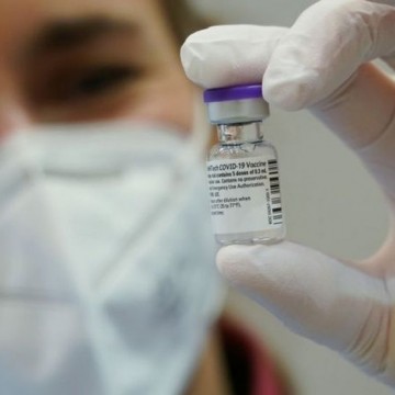 Recife vai integrar consórcio que pretende comprar vacinas contra a Covid-19