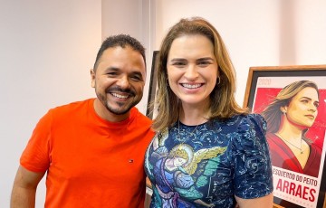 Marília Arraes oficializa apoio à pré-candidatura de Elias Gomes 