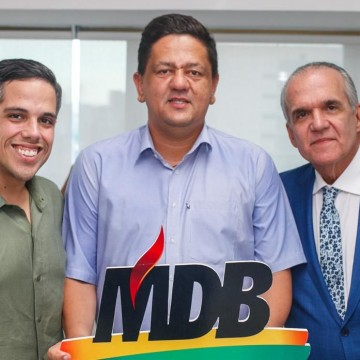 Nininho Carvalho, prefeito de Parnamirim, e Saulo Holanda, vereador de Olinda, se filiam ao partido MDB
