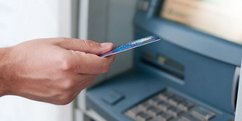 Bancos deixarão de operar transferências por DOC e TEC até 2024 Os clientes, seja pessoa física ou jurídica, poderão realizar as operações de DOC até 15 de janeiro de 2024