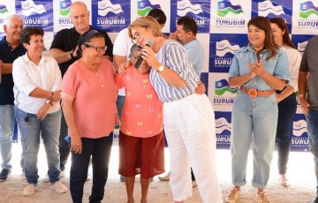 Surubim: Ana Célia inaugura calçamento no distrito de Chã do Couve