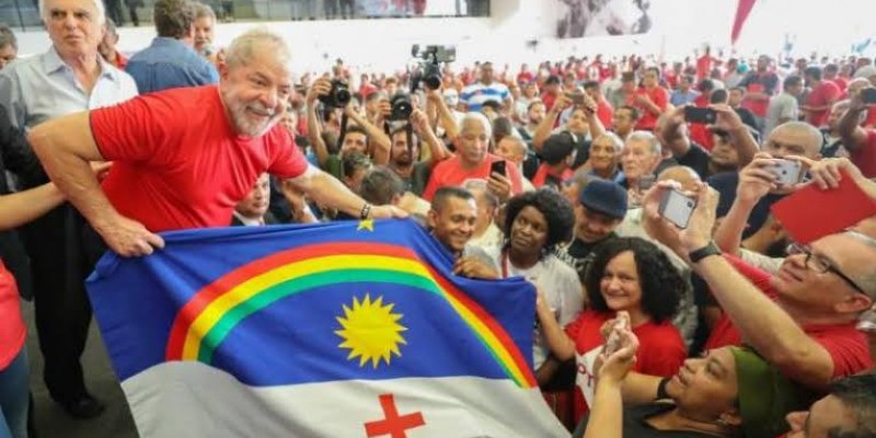Coluna da quarta | Lula vem a Pernambuco buscando a unanimidade