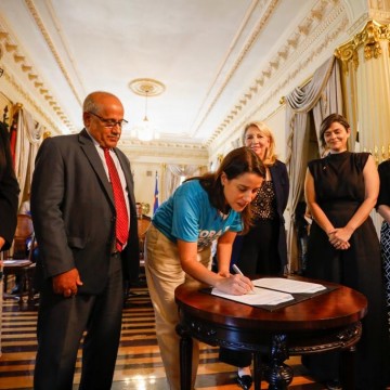 Raquel Lyra e Unicef assinam acordo de cooperação para implementar a Busca Ativa Escolar no Estado