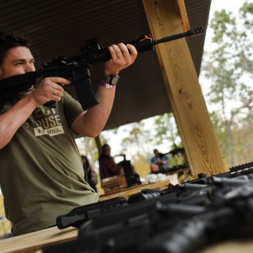 Flórida Pode Reduzir Idade Mínima Para Comprar Rifles e Espingardas