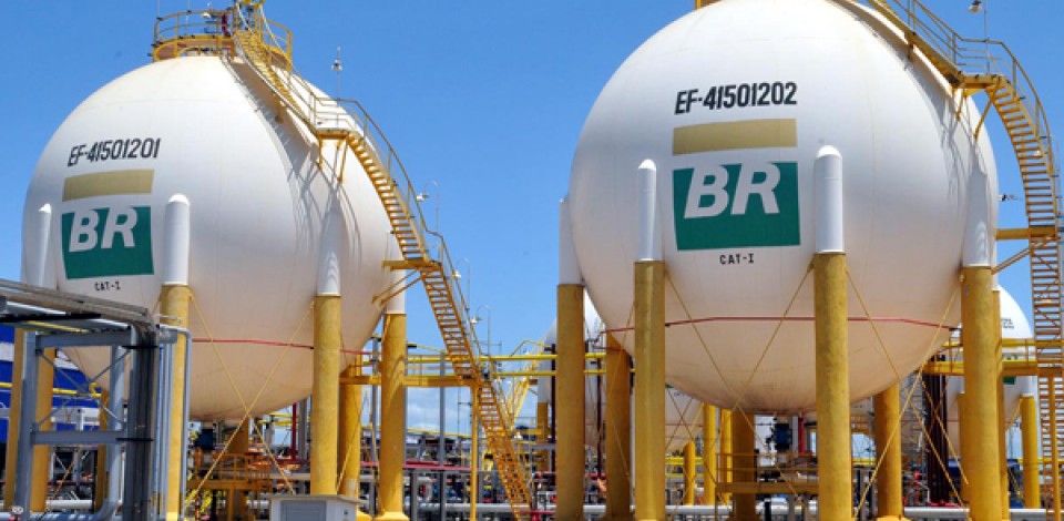 Petrobras aumenta diesel em 7% e gasolina em 5% nas refinarias