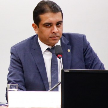 Fernando Rodolfo faz balanço da comissão que preside na Câmara Federal 