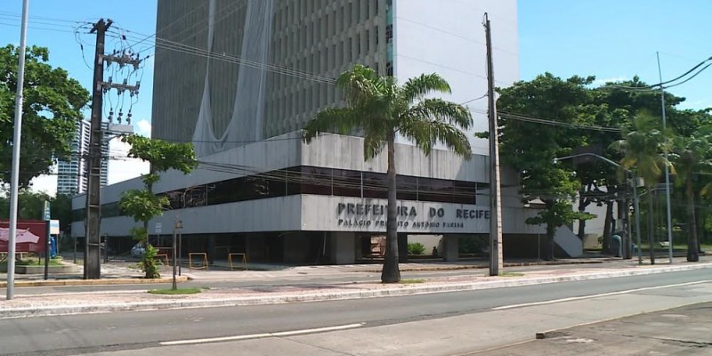 Em nota, Prefeitura do Recife diz que todas as contrações estão estão dentro da legalidade